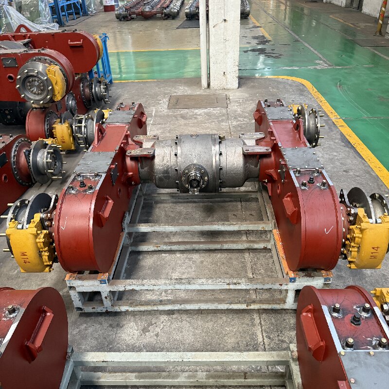 Drive axle of the PY180 grader