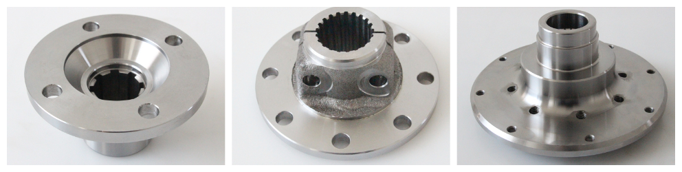 Round connecting flanges with internal splines